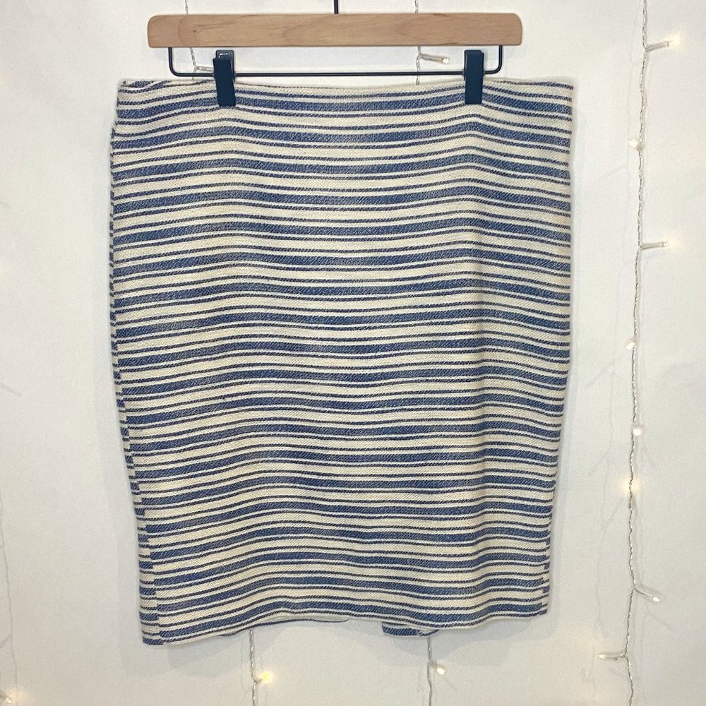 ANN TAYLOR Navy Blue & Cream Striped Pencil Skirt